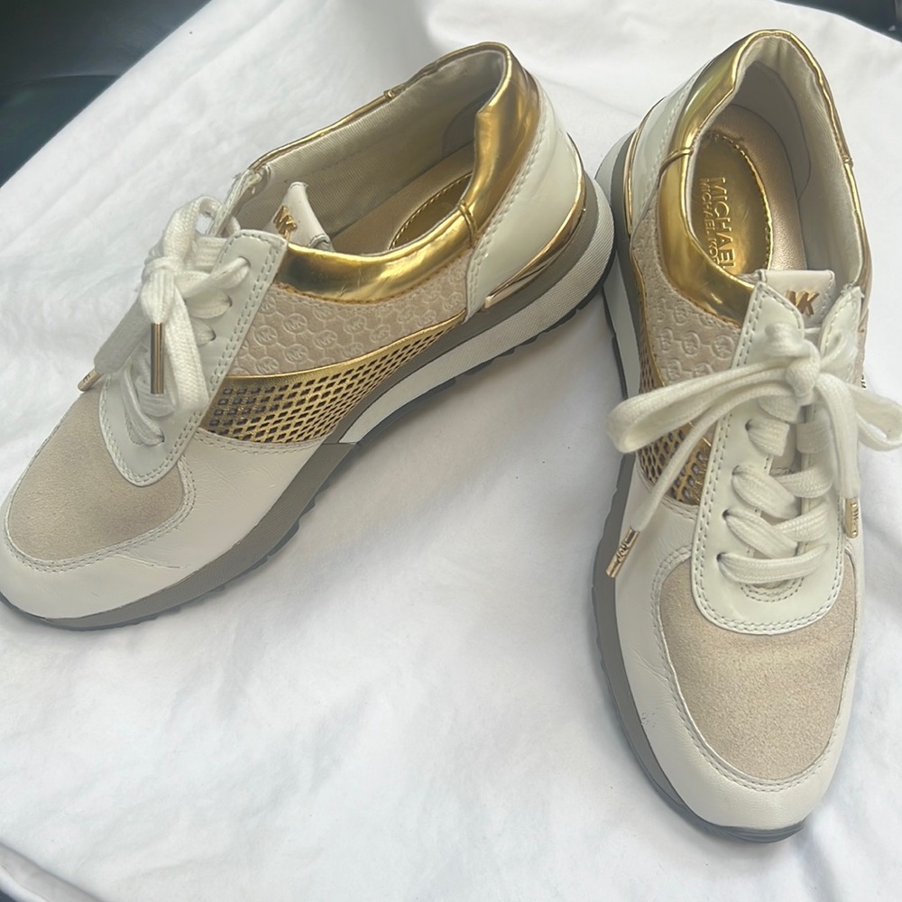 Michael Kors Allie leather sneakers- white/gold- size 6.5